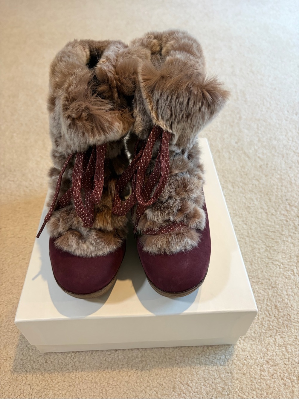 NWOT cougar Penelope waterproof heeled boot genuine leather & rabbit fur size 6